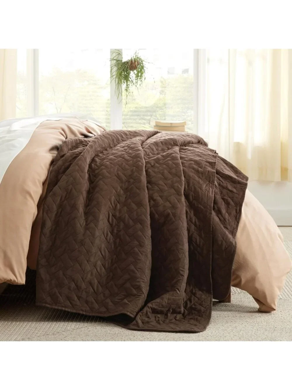 Lightweight King Size Quilt Set - Cozy Brown Comforter & Bedspread for All